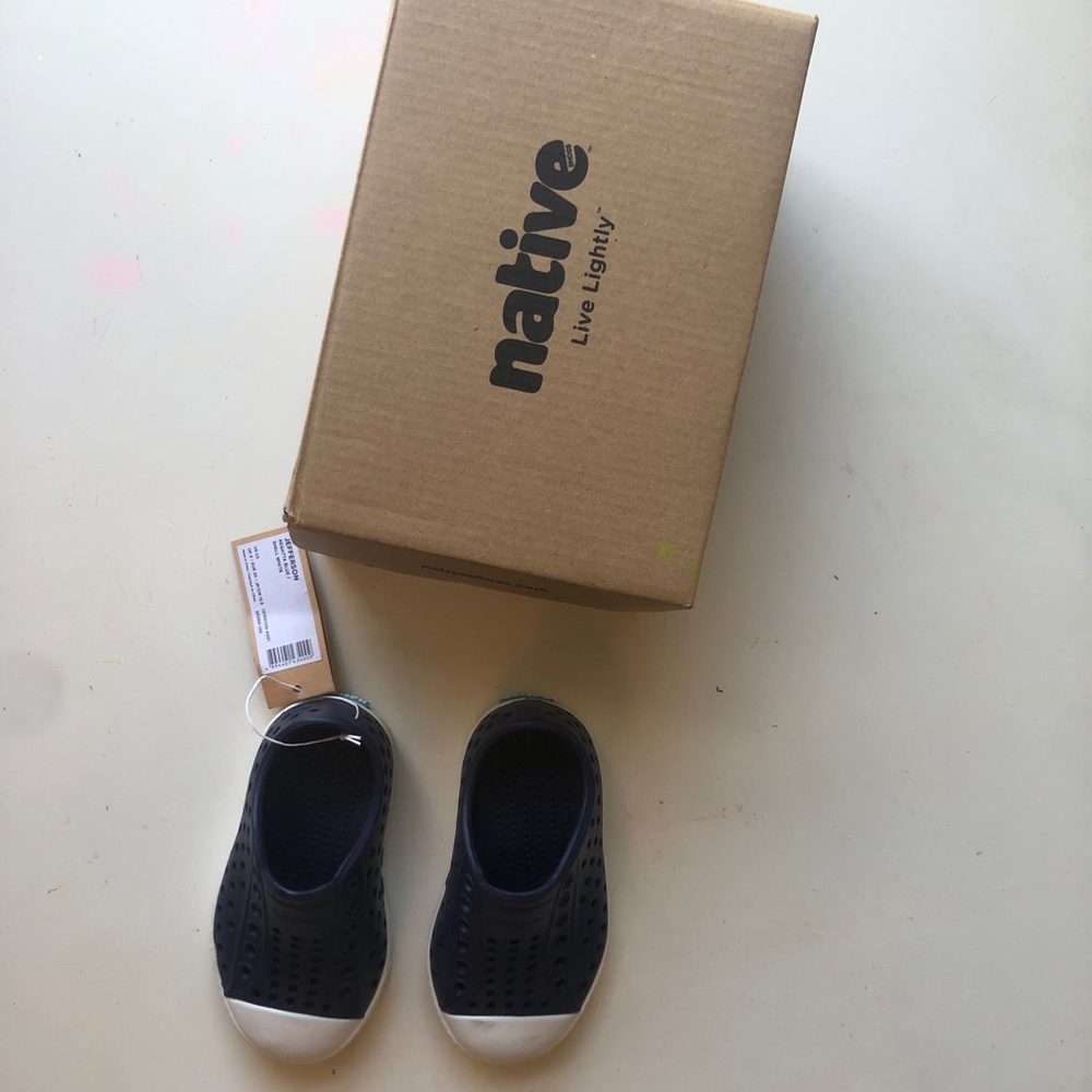 NEW Native Shoes - Kids Size 5